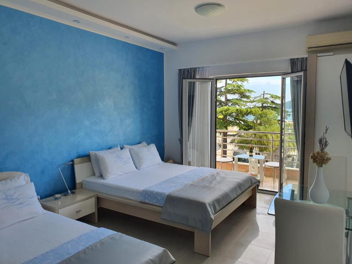Montesun Residence Херцег Нови Екстериор снимка