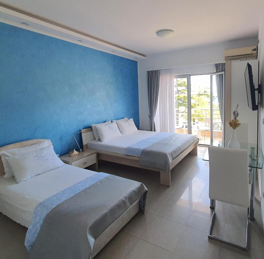 Montesun Residence Херцег Нови Екстериор снимка